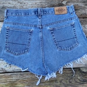 HIGH WAISTED NAUTICA CUT OFF SHORTS